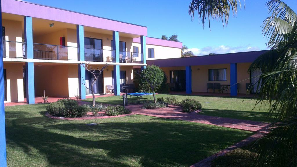 Nautilus Apartments メリンブラ エクステリア 写真
