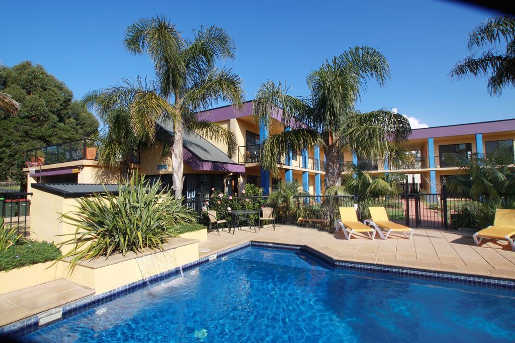 Nautilus Apartments メリンブラ エクステリア 写真