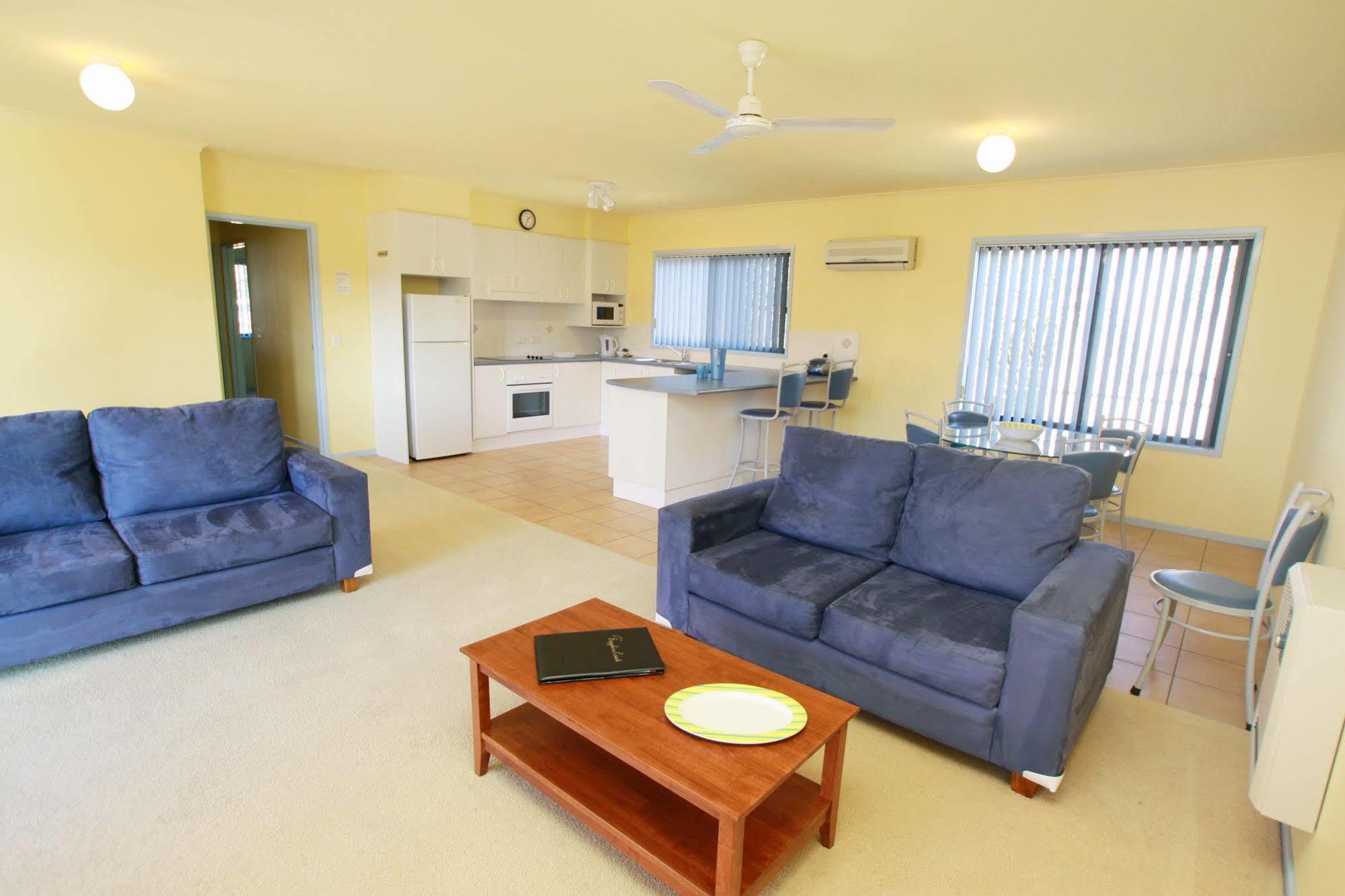 Nautilus Apartments メリンブラ エクステリア 写真